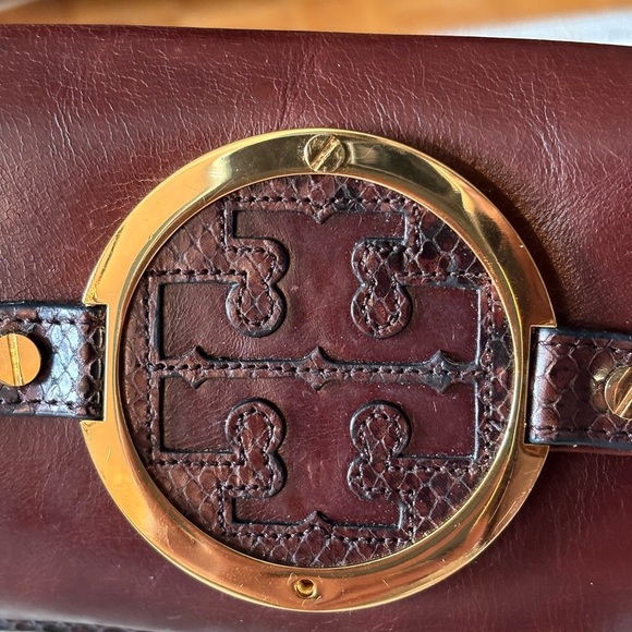 Vintage Tory Burch Leather Clutch python trim with Gold Accents - Picture 11 of 13